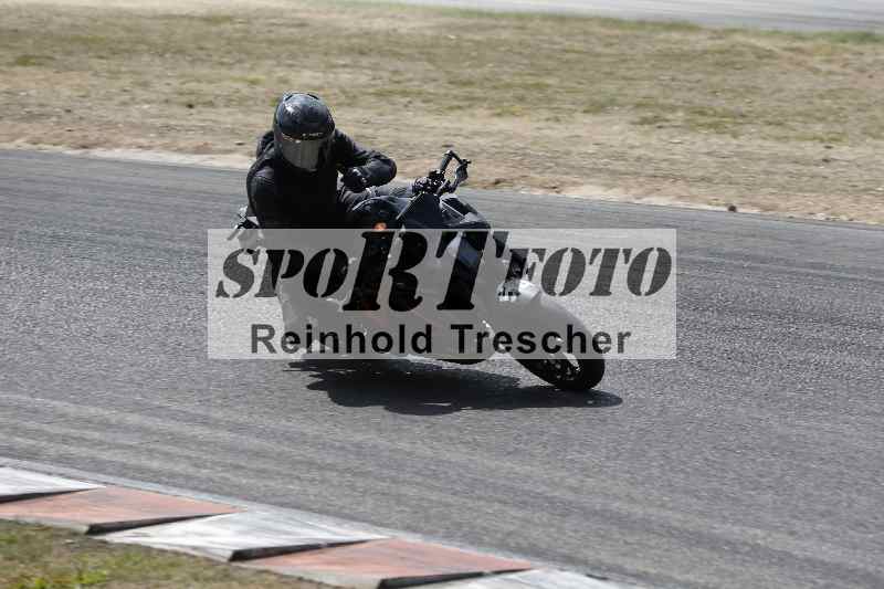 /21 17.06.2026  Ducati Schweiz Track Warmup ADR/Gruppe gelb/54